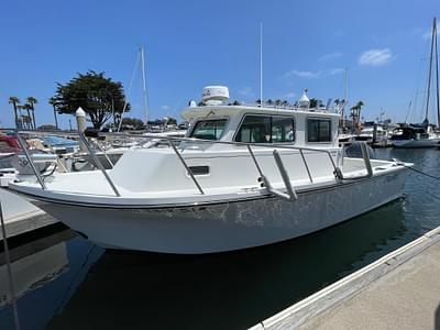 BOATZON | Parker 2530 Extended Sport Cabin 2016
