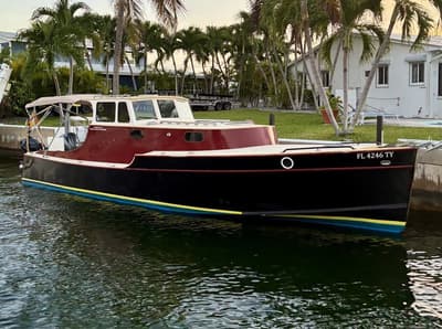 BOATZON | Parker Marine 325 Commuter Trawler 2022