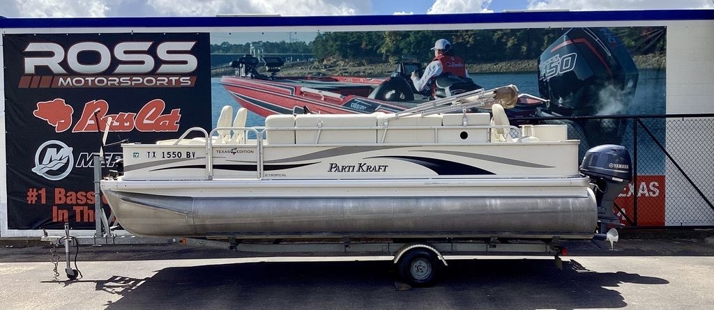 2009 Parti Kraft® 2180 FCXL - Sold Boat