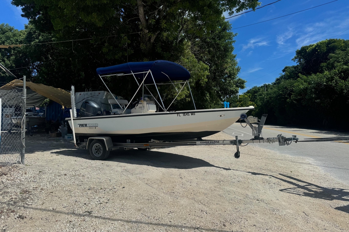 2002 Pathfinder 1806 V - Sold Boat