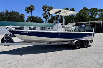 BOATZON | Pathfinder 2200 TRS 2012
