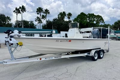 BOATZON | Pathfinder 2200 TRS 2012
