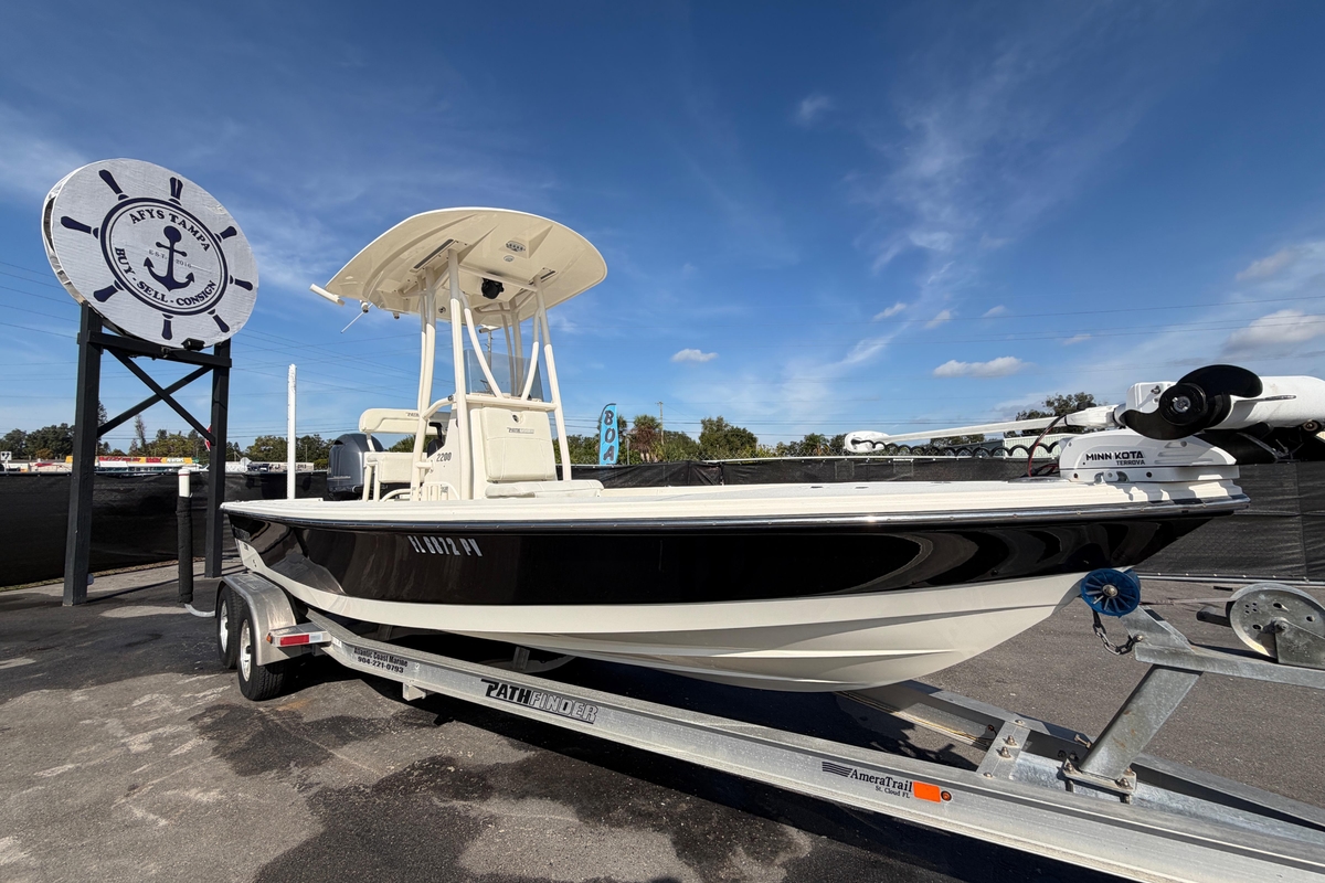 2015 Pathfinder 2200 TRS - Sold Boat