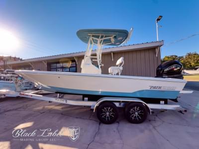 BOATZON | Pathfinder 2200 TRS 2024