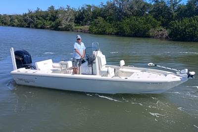 BOATZON | Pathfinder 2200 TRS 2025