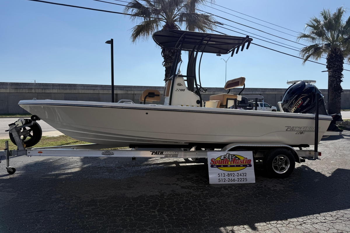 2026 Pathfinder 2200 TRS - Sold Boat