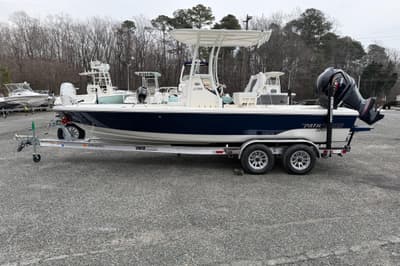 BOATZON | Pathfinder 2200 TRS 2026