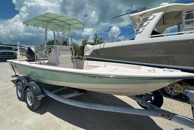 BOATZON | Pathfinder 2200 V 2006