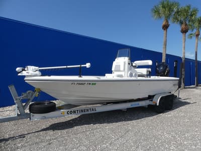 BOATZON | PATHFINDER 2300 HPS 2023 BOATZON | PATHFINDER 2300 HPS 2023