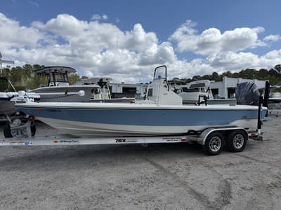 BOATZON | Pathfinder 2300 HPS 2024