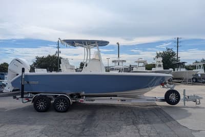 BOATZON | Pathfinder 2400 Hybrid 2027 BOATZON | Pathfinder 2400 Hybrid 2027