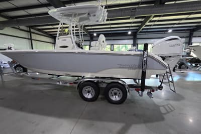 BOATZON | Pathfinder 2400 Hybrid 2027