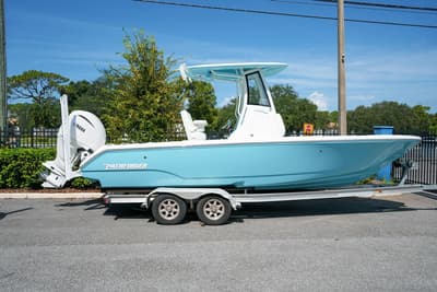 BOATZON | Pathfinder 2400 Hybrid 2027