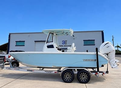 BOATZON | Pathfinder 2400 Hybrid 2027