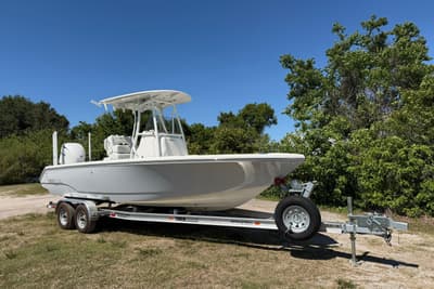 BOATZON | Pathfinder 2400 Open 2026