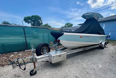 BOATZON | Pathfinder 2400 TRS 2017