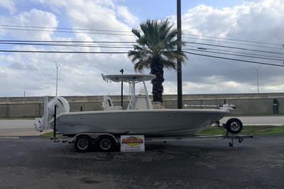 BOATZON | Pathfinder 2400 TRS 2026 BOATZON | Pathfinder 2400 TRS 2026