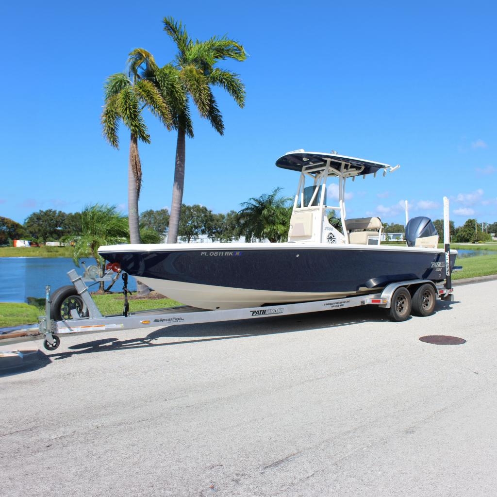 2017 Pathfinder 2500 Hybrid - Sold Boat