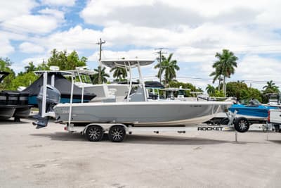 BOATZON | Pathfinder 2500 Hybrid 2019