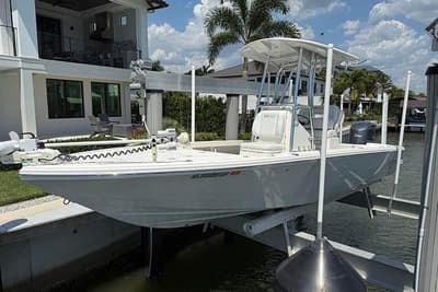 BOATZON | Pathfinder 2500 Hybrid 2020