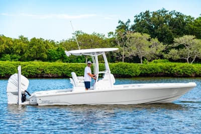 BOATZON | Pathfinder 2500 Hybrid 2021