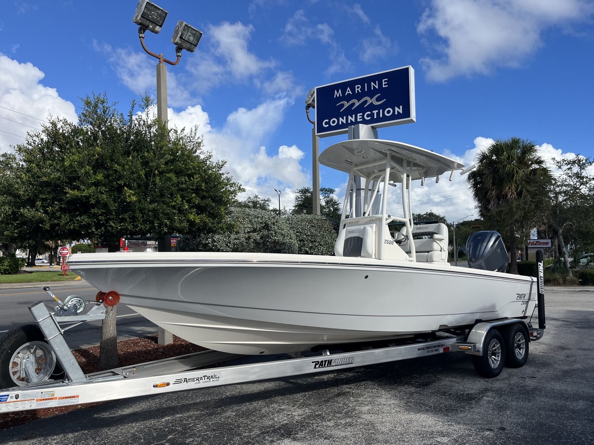 2024 Pathfinder 2500 Hybrid - Sold Boat