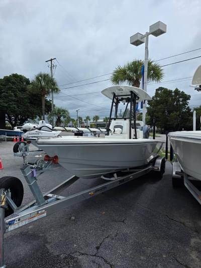 BOATZON | Pathfinder 2500 Hybrid 2025