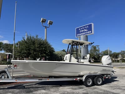 BOATZON | Pathfinder 2500 Hybrid 2026 BOATZON | Pathfinder 2500 Hybrid 2026