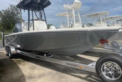 BOATZON | Pathfinder 2500 Hybrid 2026