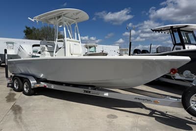 BOATZON | Pathfinder 2500 Hybrid 2026