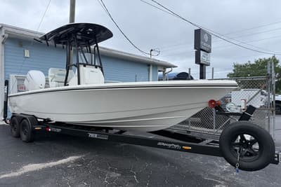 BOATZON | Pathfinder 2500 Hybrid 2026