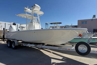 BOATZON | Pathfinder 2600 TRS 2026