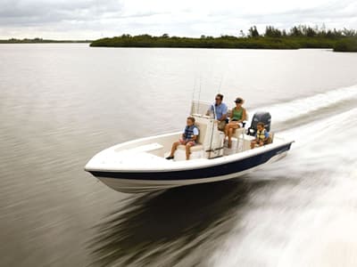 BOATZON | Pathfinder Boats 2200 TRS 2017