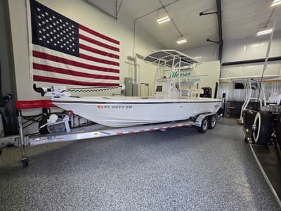 BOATZON | Pathfinder Boats 2300 HPS 2024