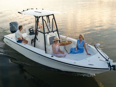 BOATZON | Pathfinder Boats 2400 TRS 2023