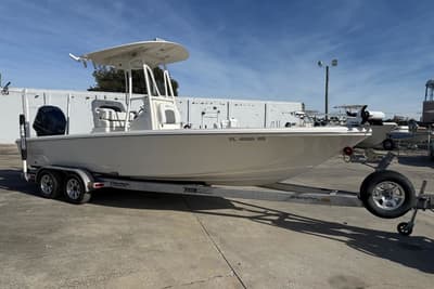 BOATZON | Pathfinder Boats 2500 Hybrid 2021