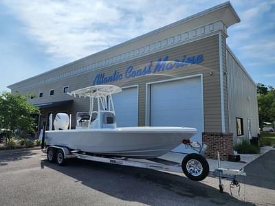 BOATZON | Pathfinder Boats 2500 Hybrid 2025