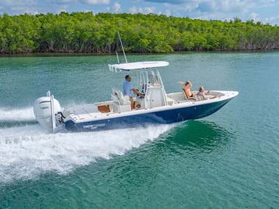 BOATZON | Pathfinder Boats 2600 Hybrid 2027