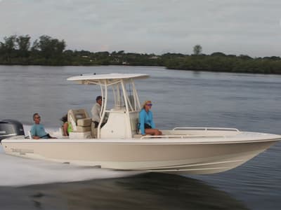 BOATZON | Pathfinder Boats 2600 TRS 2016