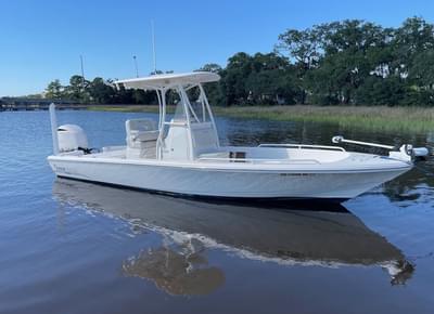 BOATZON | Pathfinder Boats 2600 TRS 2020