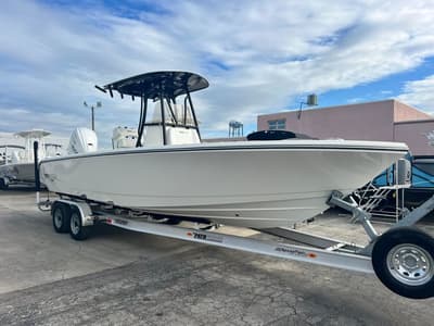 BOATZON | Pathfinder Boats 2700 Open 2025