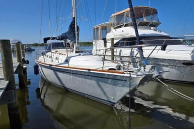 BOATZON | Pearson 38 1990 BOATZON | Pearson 38 1990