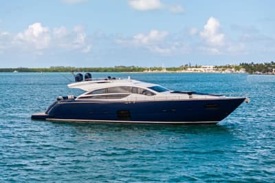 BOATZON | Pershing 82 2013