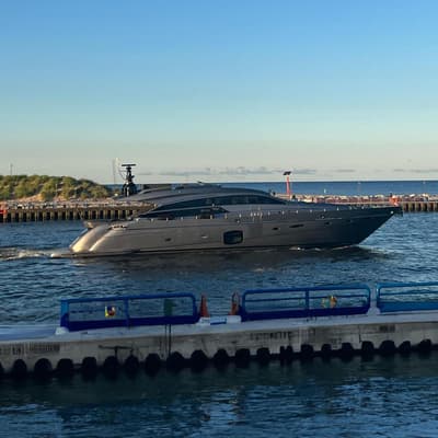 BOATZON | Pershing 92 Motor Yacht 2017