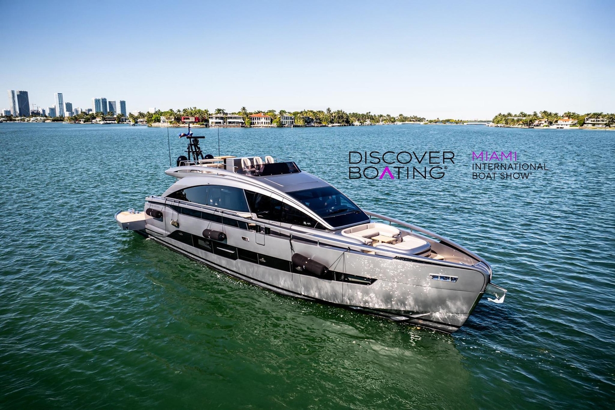 2025 Pershing GTX80 - Sold Boat