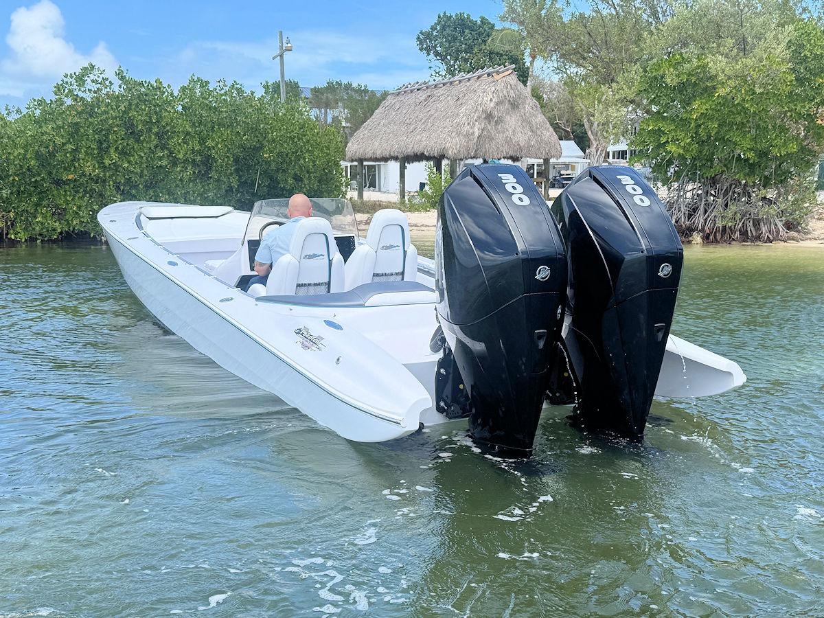 2022 Phantom 32 CC - Sold Boat