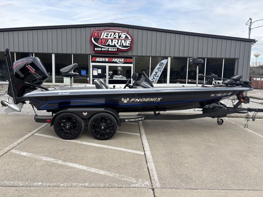 2020 Phoenix 721 Pro XP - Sold Boat