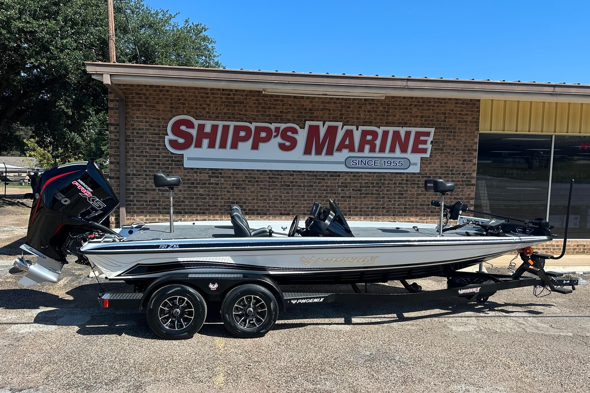 2026 Phoenix 721 ZXL - Sold Boat