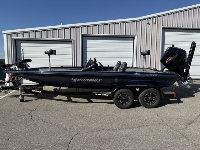2026 Phoenix 721 ZXL - Sold Boat