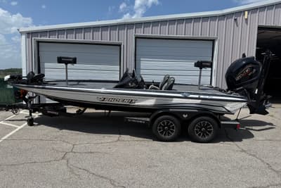 BOATZON | Phoenix 721 ZXL 2027 BOATZON | Phoenix 721 ZXL 2027